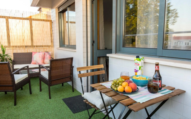 Sunset Relaxing Apt with terrace, parking & bikes