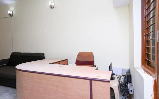 OYO 19323 Shiv Sai Guest House