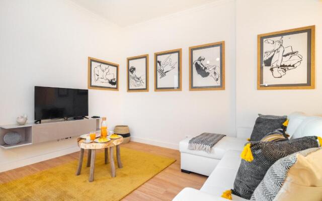 WHome | Anjos Stylish Apartment #10
