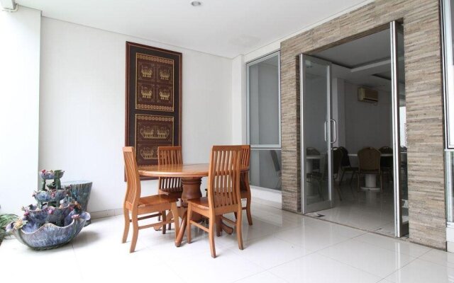 Airy Eco Kebon Jeruk Kelapa Dua Raya 5 Jakarta