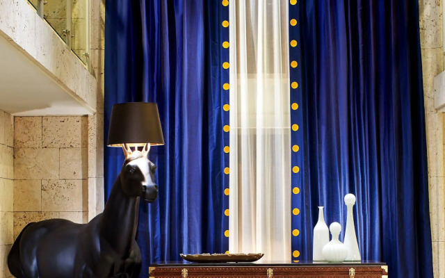 Kimpton George Hotel by IHG