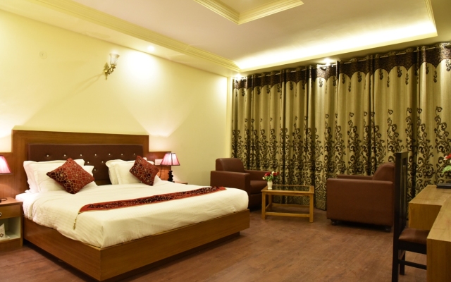 Whistling Pines Resort & Spa
