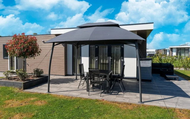 Rural House on Park Near Molenschot