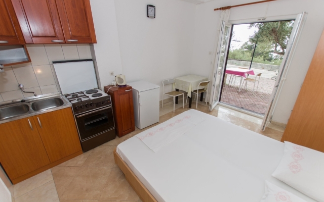 Studio apartment Miljko SA2 Brela, Riviera Makarska