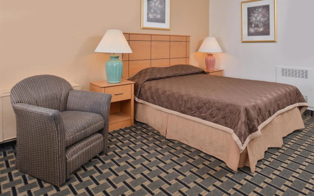 Americas Best Value Inn & Suites St. Cloud