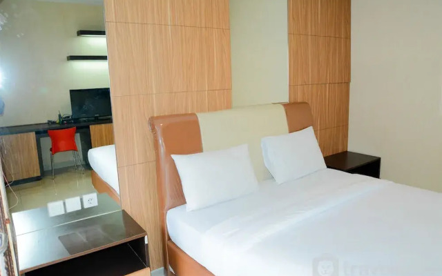 Exclusive Studio Room Atria Residence Apartment By Travelio