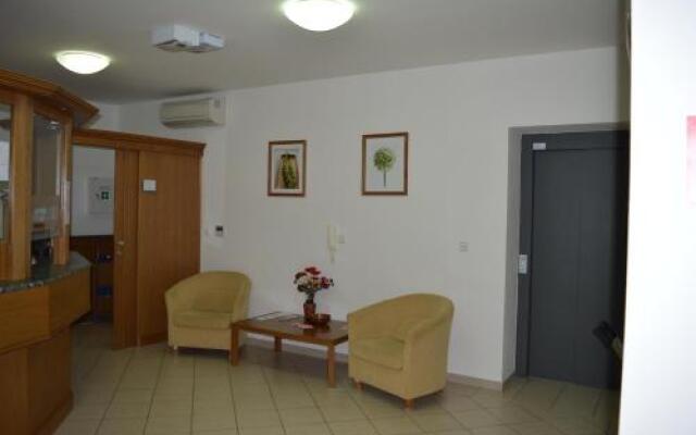 Garni Hotel SD Akademik