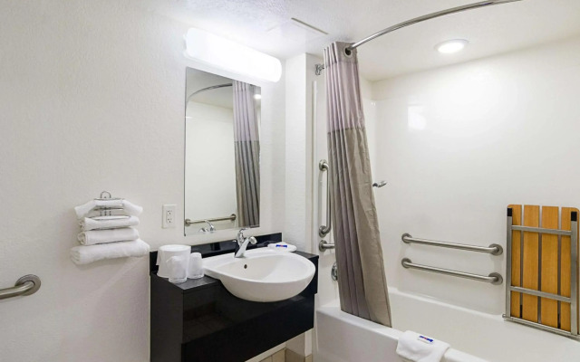 Motel 6 Denver, CO – Downtown