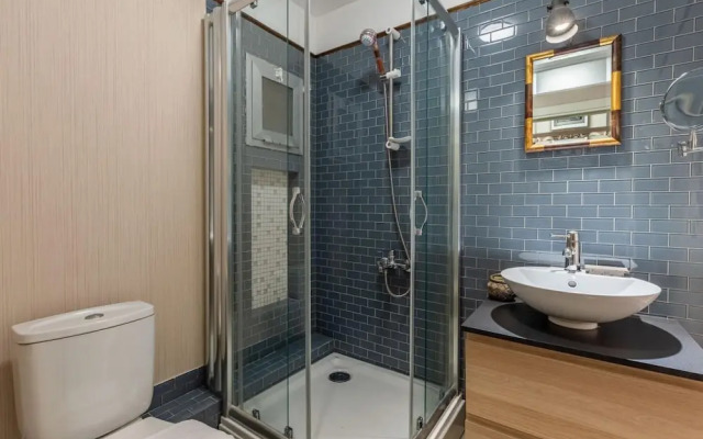Central and Stylish Flat in the Heart of Beyoglu