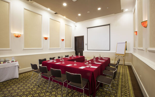 Krystal Satélite María Bárbara