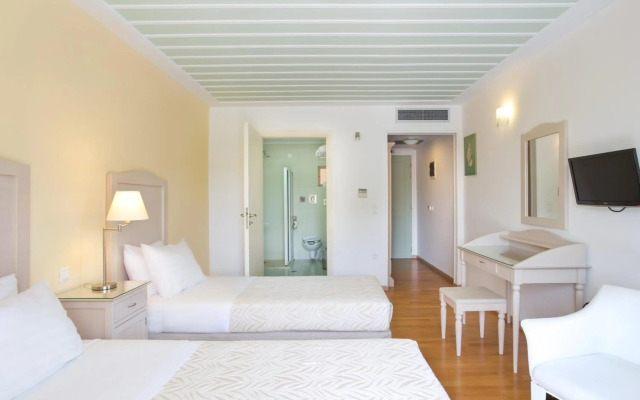 Thirides Beach Resort