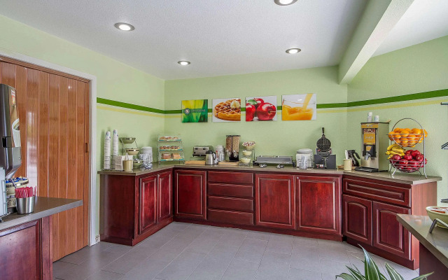 Quality Inn & Suites Capitola By the Sea