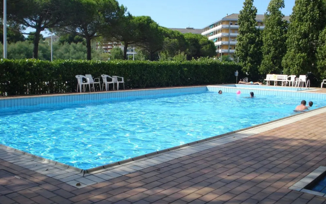 Enjoy Your Holiday in our Pool-beahost