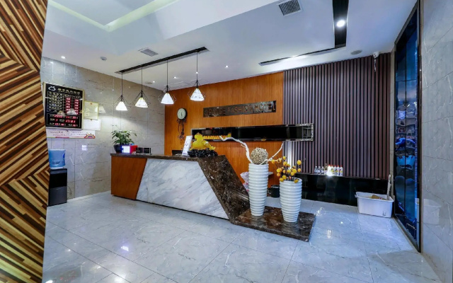 Orange Fashion Hotel (Shaoyang College Road Store)