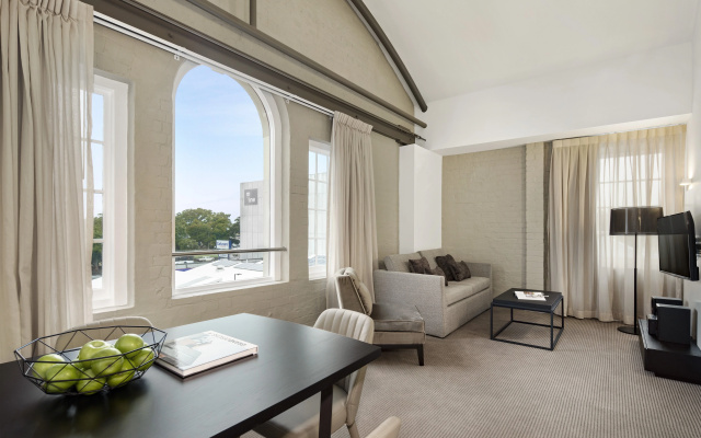 Quest Newcastle West – Guest Rooms – Newcastle
