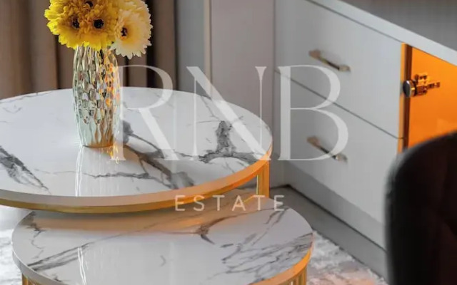 Kamolon 113 by RNB estate