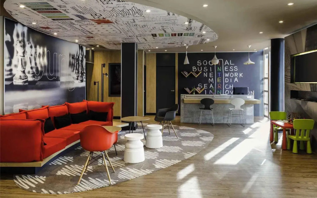 ibis Granada