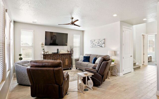 Curtis Ladera by RedAwning