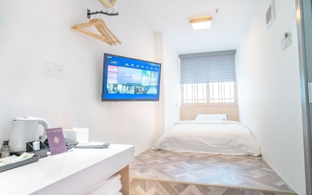 Guangzhou Pinecone & Huayi Select Hotel
