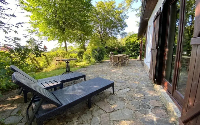 Charming Holiday Home With Garden