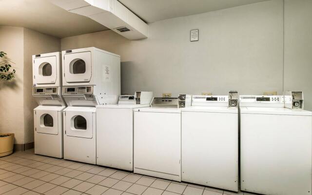 SureStay Plus Hotel by Best Western Thornton Denve