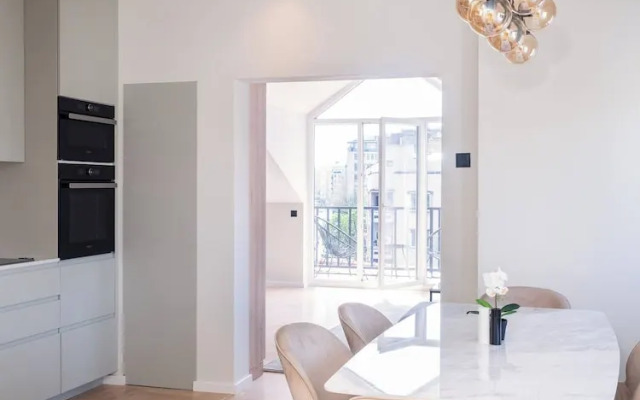 Residence Republic Square- Luxury at Top Location