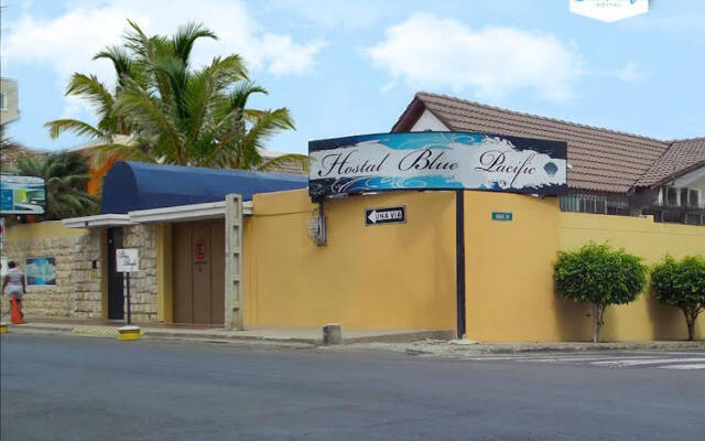 Hostal Blue Pacific