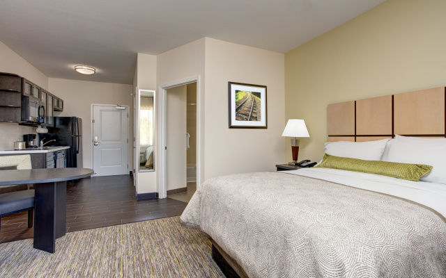 Candlewood Suites Cut Off by IHG