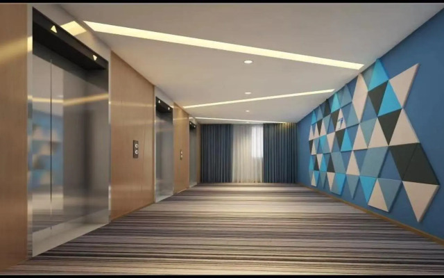 Holiday Inn Express Qingdao Chengyang Central