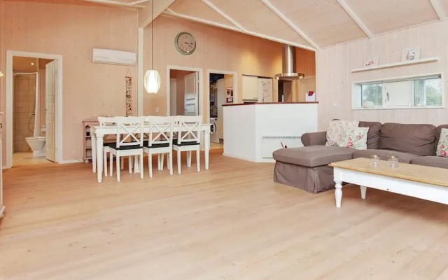 8 Person Holiday Home in Horve-by Traum