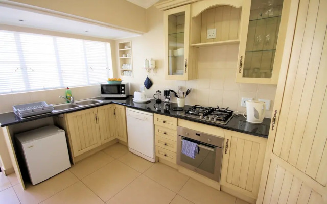 Stay 2 Live Groenkloof