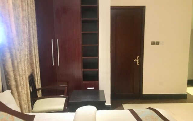 Grandbee Apartment and Residence