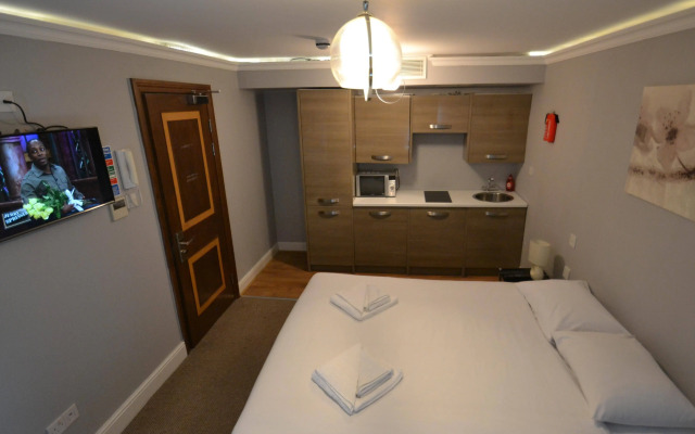 Hyde Park Suites