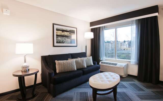 Hampton Inn & Suites Bellevue Downtown-Seattle