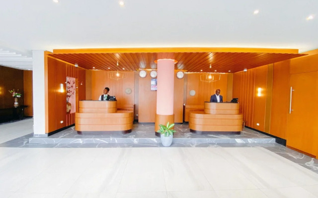 Manou Hotel