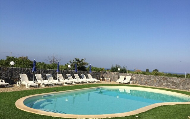 Apartment With one Bedroom in Acireale, With Wonderful Mountain View,