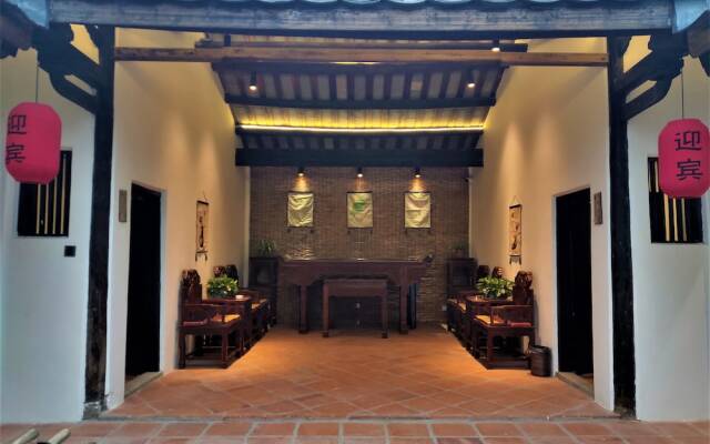 Chaozhou Shifeng Yingbin Inn