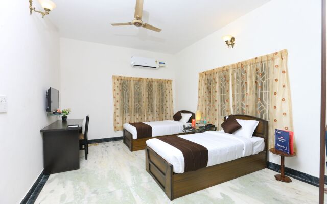 Maple Inn by OYO Rooms