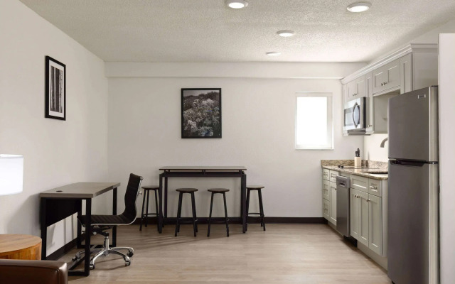 Ramada by Wyndham Elko Hotel at Stockmen's Casino