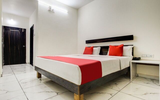 Oyo 30651 Hotel Meridian