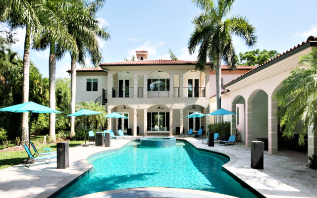 Bel Air Luxury Mansion