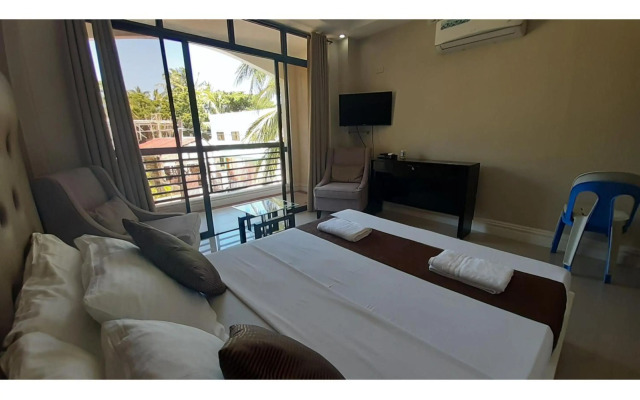 Adelaida Pensionne Hotel