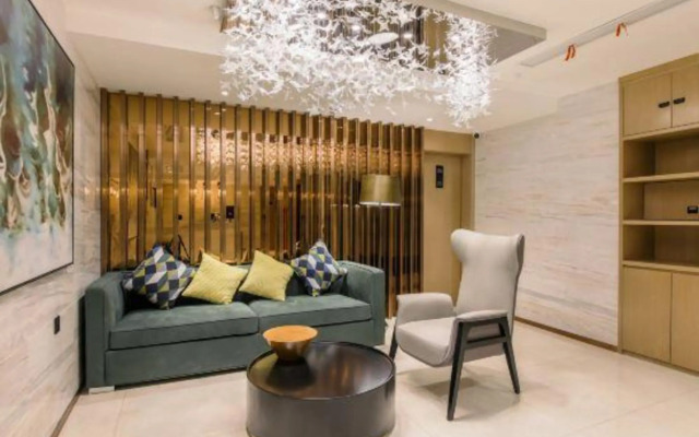 City Comfort Inn Hotel (Shiyan High-Speed Railway Wanda Plaza)