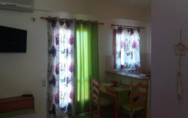 Lia Sofia Apartments