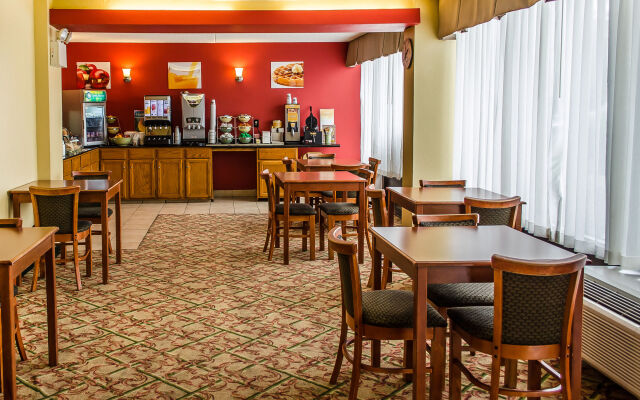 Holiday Inn Express Allentown North by IHG