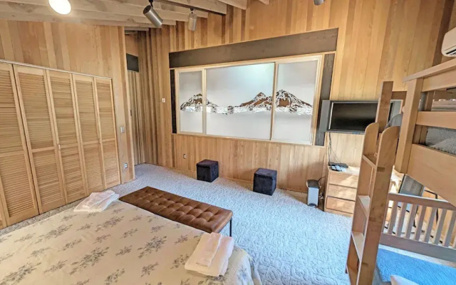 Salishan 5 3 Bedroom Home