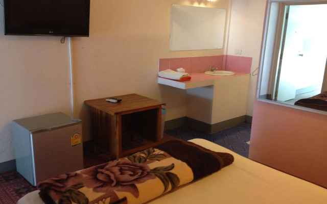 Natpob Sleep Station Motel