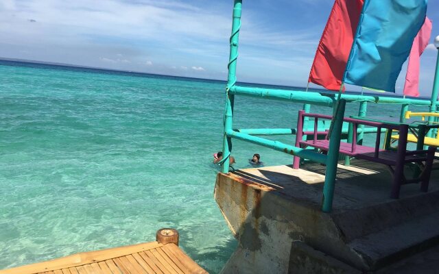 Ritzy's White Beach Resort & Restaurant
