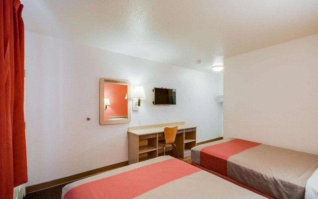 Motel 6 Bellingham, WA