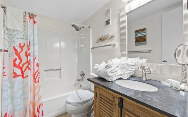 Island Winds West 471